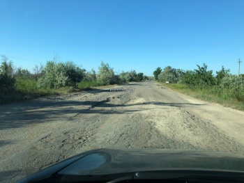 По дороге в Новоотрадное «латали» ямы