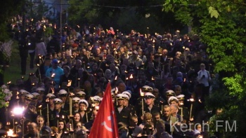 Около 15 тысяч человек примут участие в факельном шествии в Керчи
