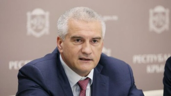 Аксенов рекомендовал мэрам задуматься о соответствии занимаемым должностям