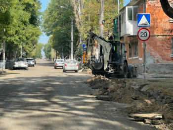 На улице Гагарина в Керчи сняли асфальт